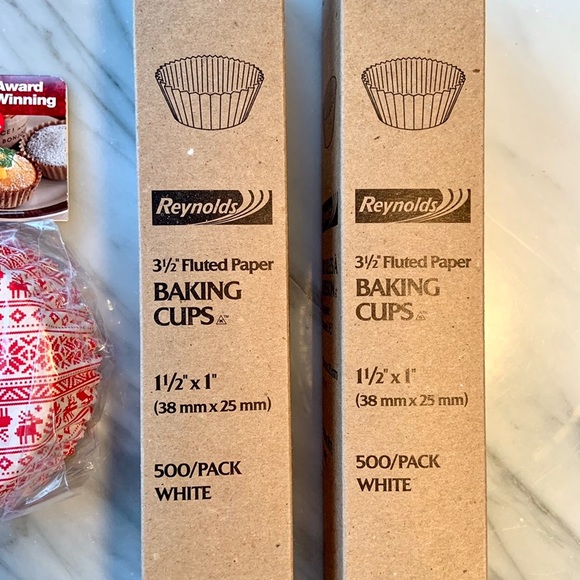 Baker’s Bundle•Cupcake Liners🧁🧁🧁•Cookie Cutters - Picture 2 of 7